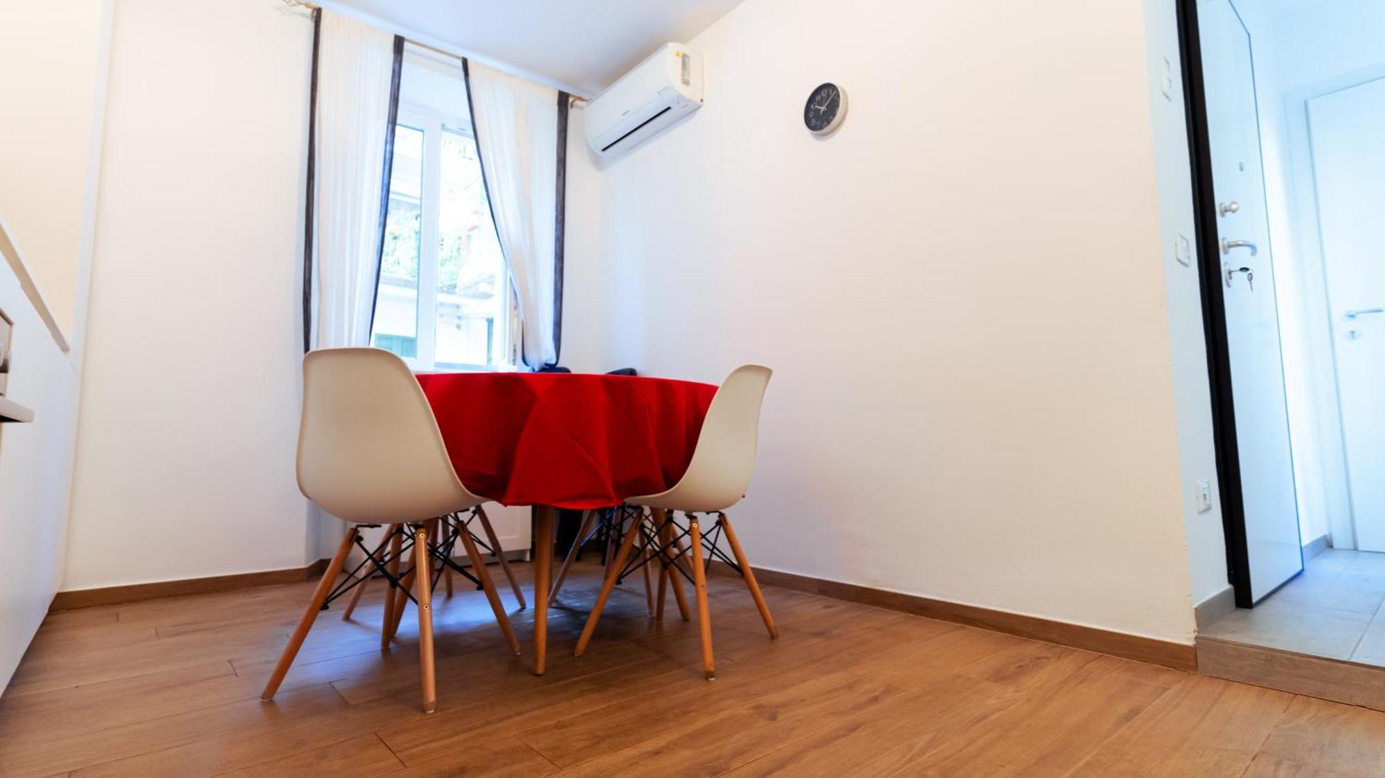Exclusive Apartment - Magritte Style Lecco Exterior photo
